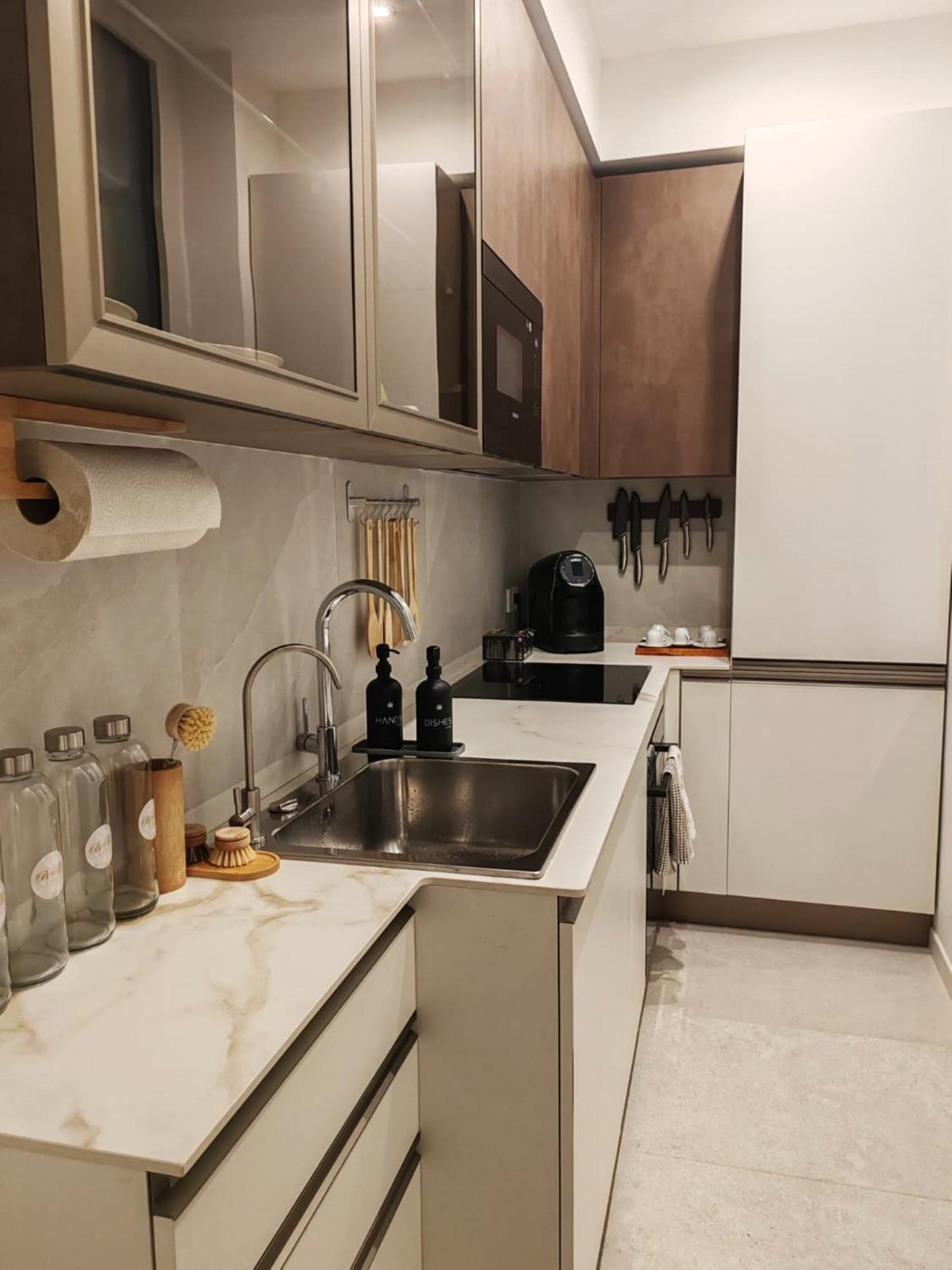 B And G San Babila- Luxury In The Heart Of Milano - Design District Hotel Екстериор снимка